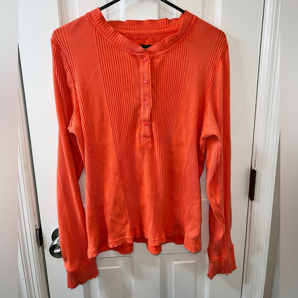 Aerie Road Trip Long Sleeve Henley T-Shirt in Starburst/Orange